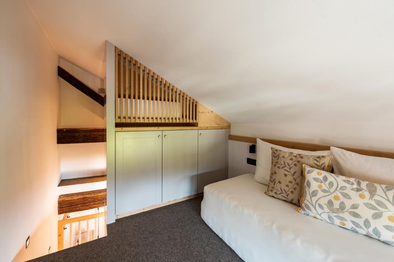 Weingut Schmid Oberrautner Apartment Suites โบลซาโน ภายนอก รูปภาพ
