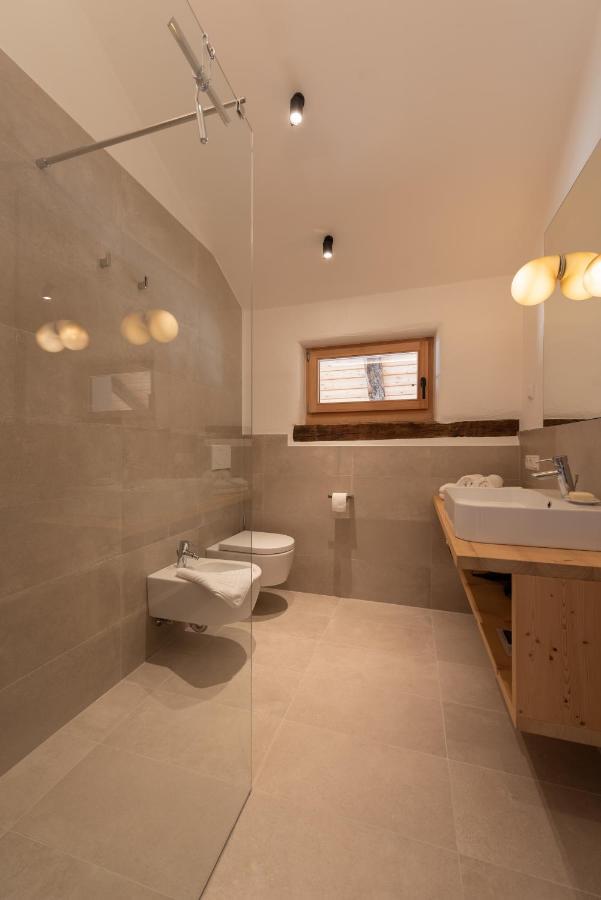 Weingut Schmid Oberrautner Apartment Suites โบลซาโน ภายนอก รูปภาพ